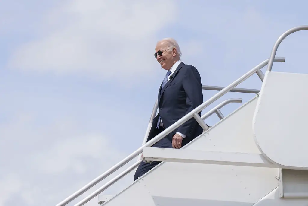Can The Vice President Use Air Force One To Campaign? What To Know