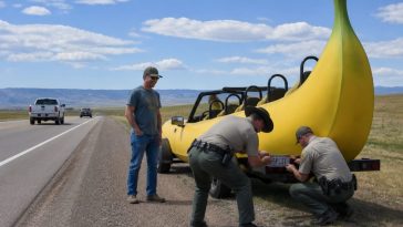 Troopers Pull Over 23-Foot Banana for Obscured License Plate