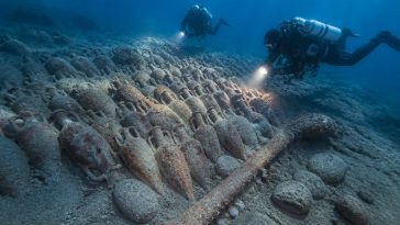 Ancient 2,400-Year-Old Shipwreck off Andros Holds 600 Amphorae