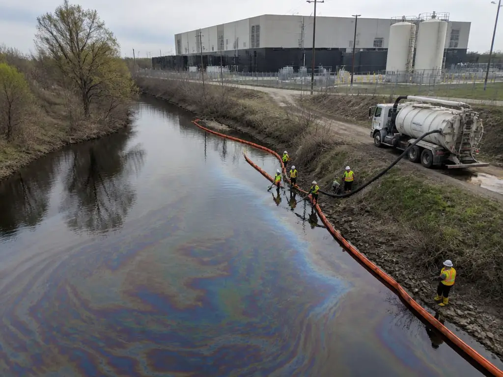 Equinix Diesel Spill Sends 5,000 Gallons Into Anderson Creek