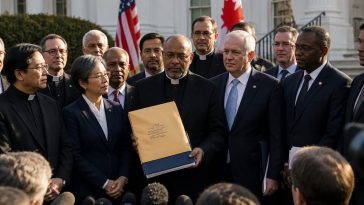 Trump Urged to Fast-Track Safe Haven for Threatened Canadian Jews