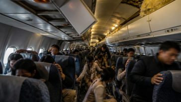 Viral Video Shows Sepehran 737 Coming Apart After Tire Detaches