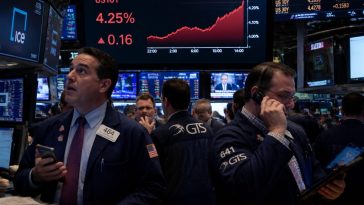 Flash PMI Sends Treasury Yields Soaring as Fed Governor Flags Hike