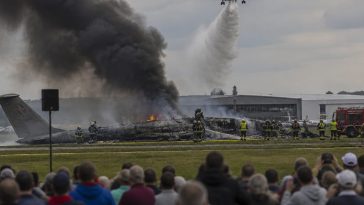 Two Killed as Aging F‑4 Phantom Crashes at Tanagra Airshow