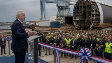 Trump unveils Arsenal‑2 shipyard in Baltimore — 3,100 jobs, doubts